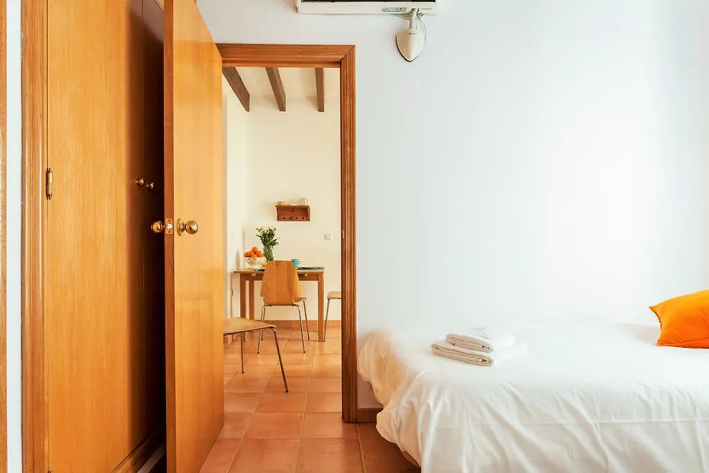 Hostly Sierpes 2 Center-Fibre-Parking Optional-Cless Apartment Seville Spain