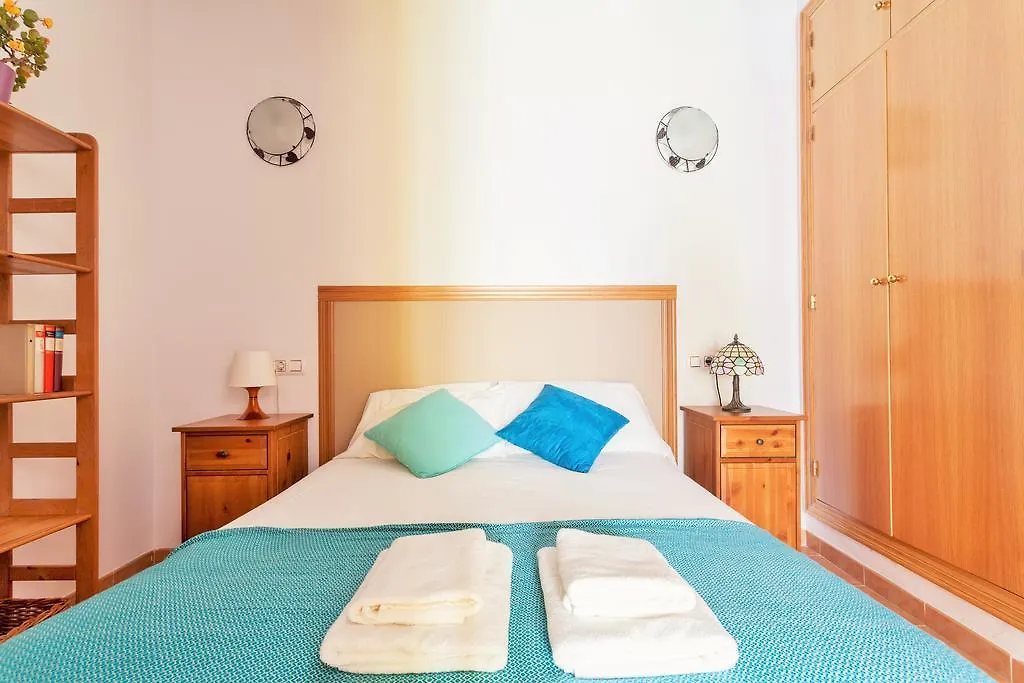 Hostly Sierpes 2 Center-Fibre-Parking Optional-Cless Apartment Seville