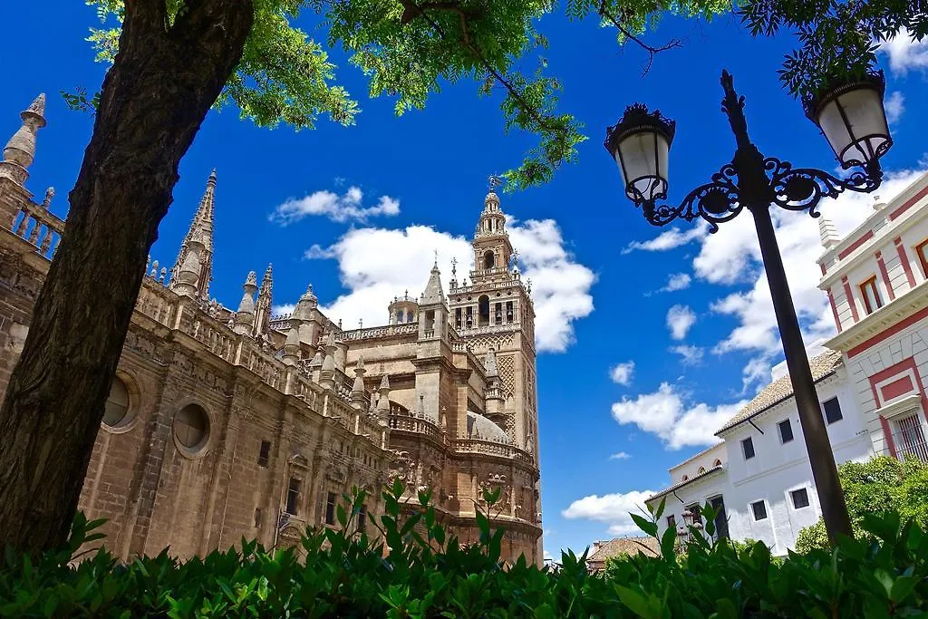 Hostly Sierpes 2 Center-Fibre-Parking Optional-Cless Apartment Seville 0*,